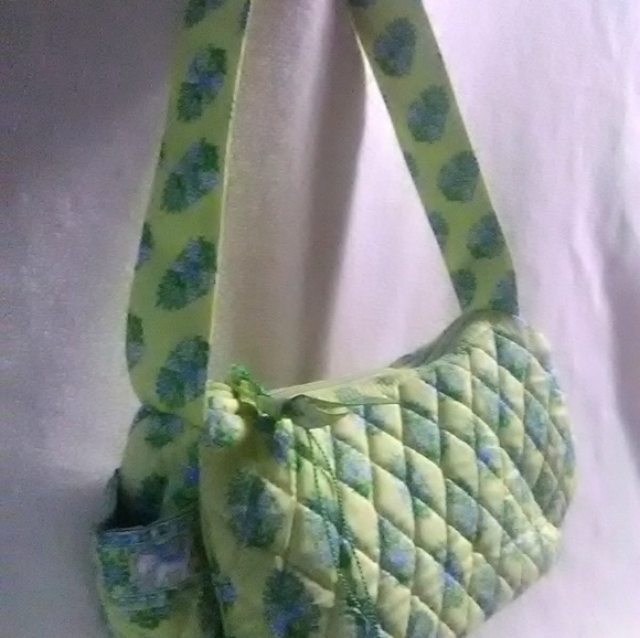 $16~NEW VERA BRADLEY TOTE - Picture 4 of 5